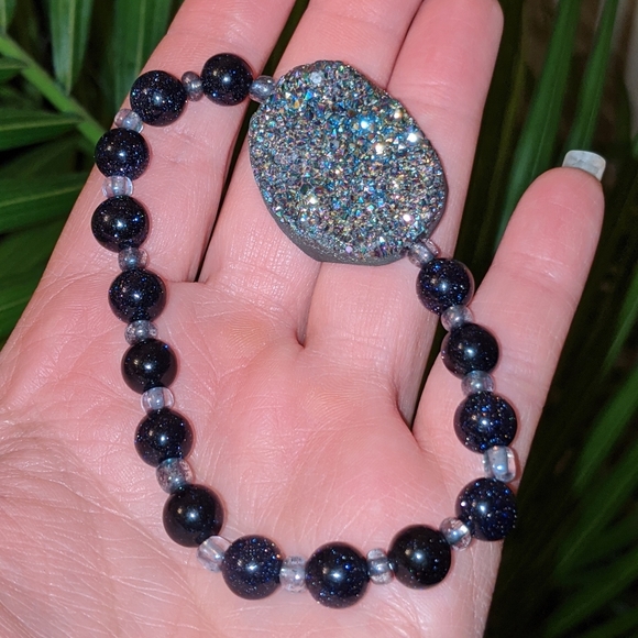 Natural Druzy Rainbow Quartz Bracelet - Picture 5 of 6
